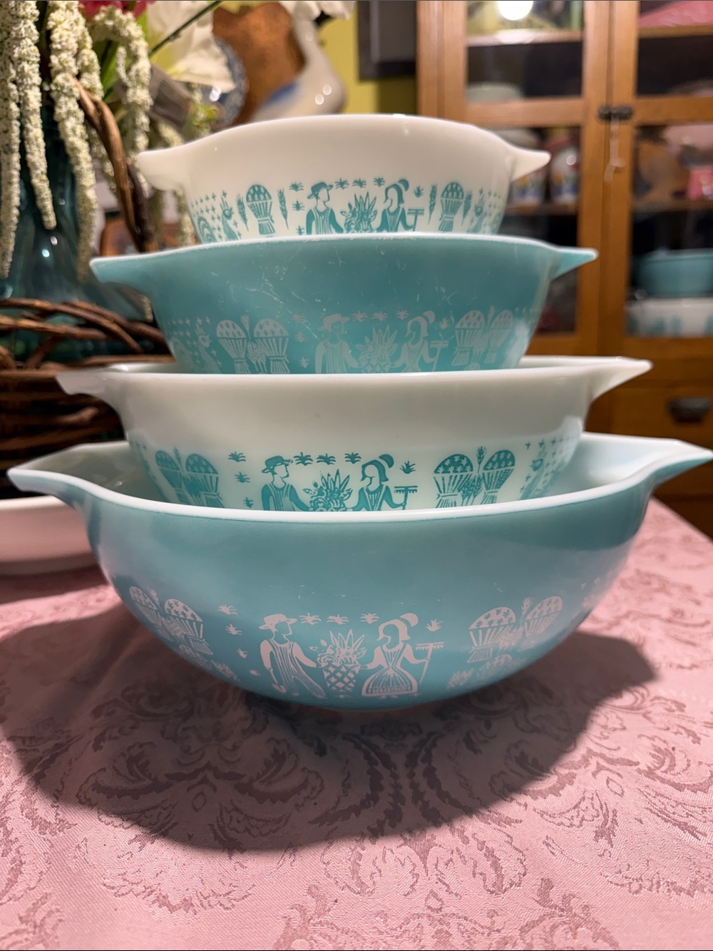Pyrex Amish butterprint Cinderella mixing bowl set